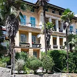 Mascagni Modern Seaview Apartament