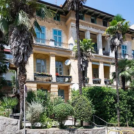 Mascagni Modern Seaview Lägenhet