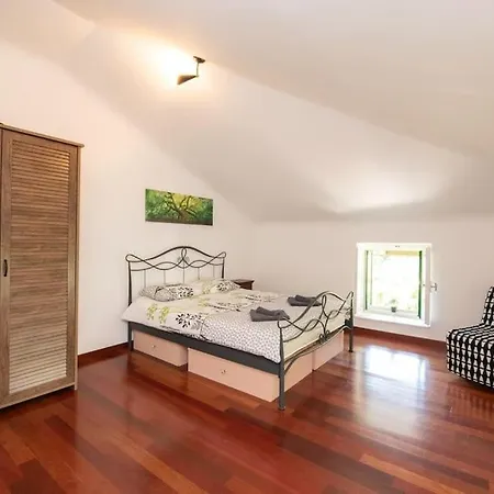 Mascagni Modern Seaview Lägenhet