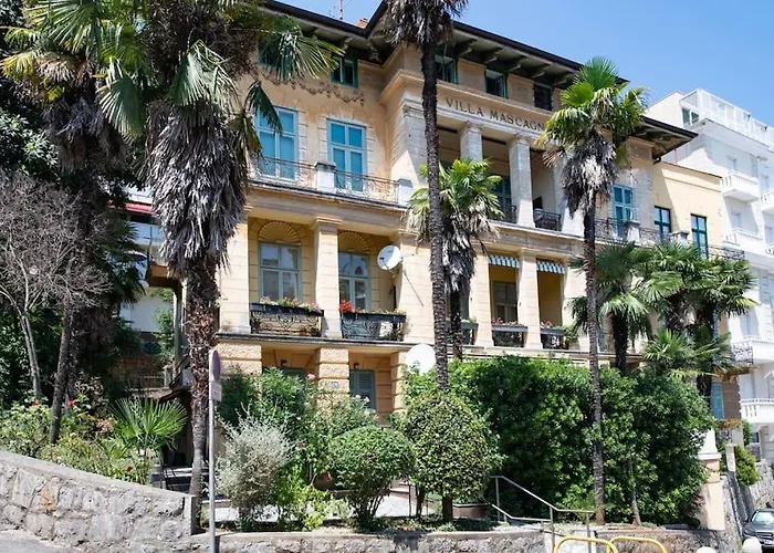 Mascagni Modern Seaview Апартаменты